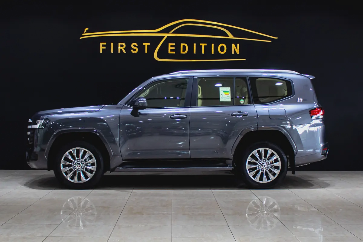 Toyota Land Cruiser GXR 2023 | GCC Specs | 0km l AlFuttaim Warranty-2-2