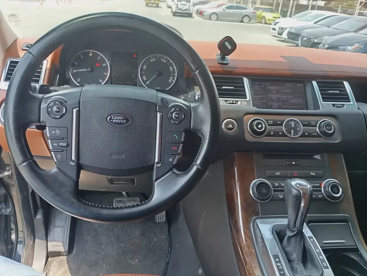 Land Rover Range Rover Sport HSE 2013 GCC Specs-4-4