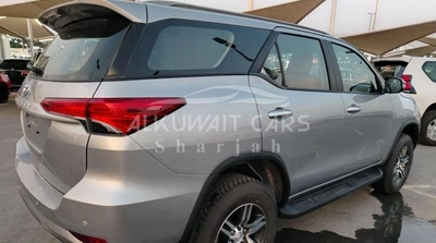 Toyota Fortuner EXR 2.7 v4 petrol 2023-1