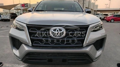 Toyota Fortuner EXR 2.7 v4 petrol 2023-3