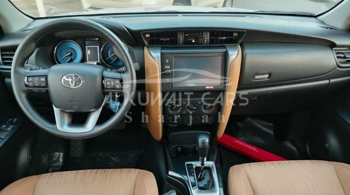 Toyota Fortuner EXR 2.7 v4 petrol 2023-9-0