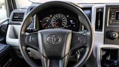 Toyota Hiace GL-10