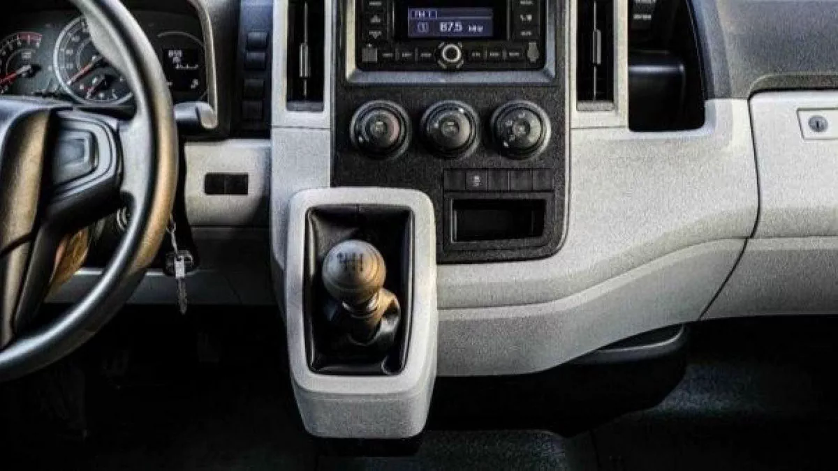 Toyota Hiace GL-6-0