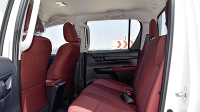 Toyota Hilux SGLX HILUX 2.7L AT PETROL 2024 MED OPTION-17
