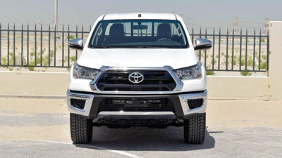 Toyota Hilux SGLX HILUX 2.7L AT PETROL 2024 MED OPTION-1
