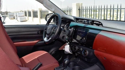 Toyota Hilux SGLX HILUX 2.7L AT PETROL 2024 MED OPTION-19