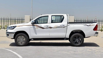 Toyota Hilux SGLX HILUX 2.7L AT PETROL 2024 MED OPTION-6