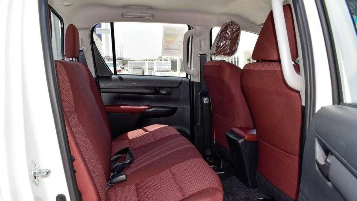 Toyota Hilux SGLX HILUX 2.7L AT PETROL 2024 MED OPTION-14-0