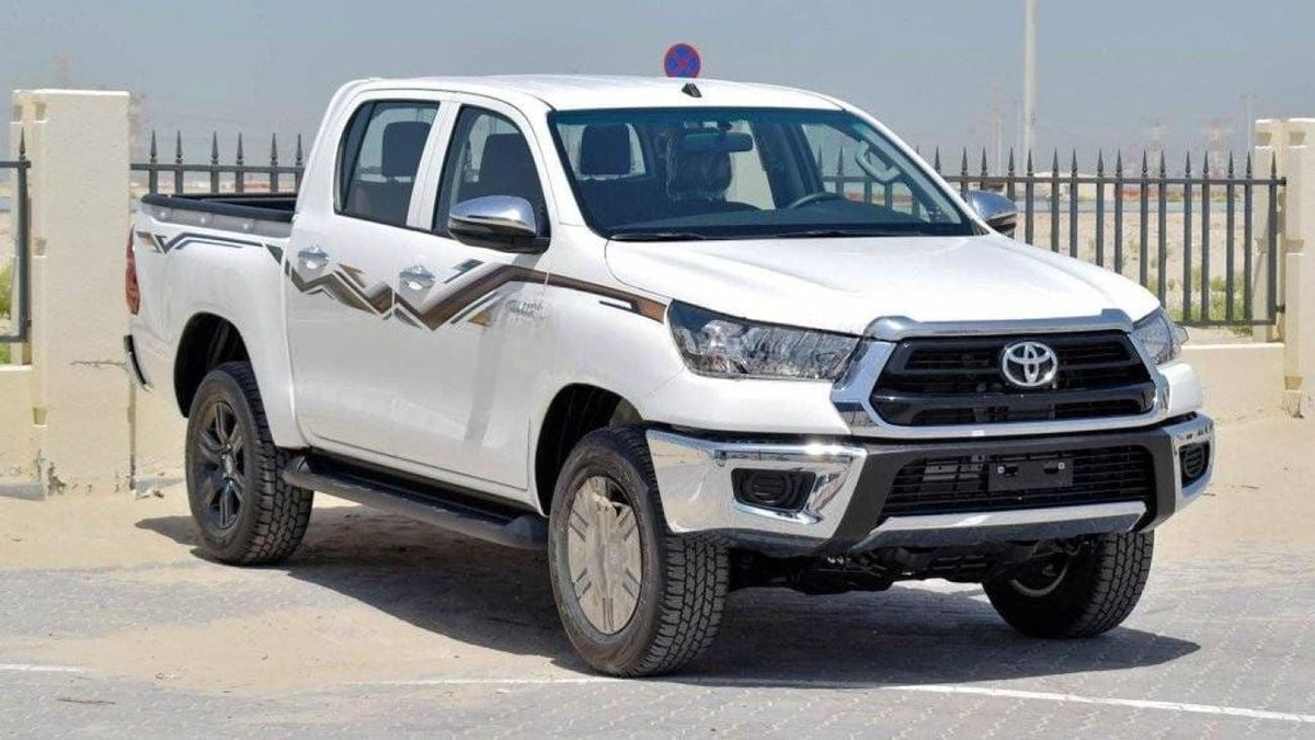 Toyota Hilux SGLX HILUX 2.7L AT PETROL 2024 MED OPTION-2-0