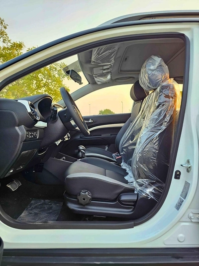 Kia KX1 DUAL TONE | 1.4L V4 PETROL | CVT WITH SUNROOF | PUSH START | DVD CAMERA | CODE # KX1FT-5
