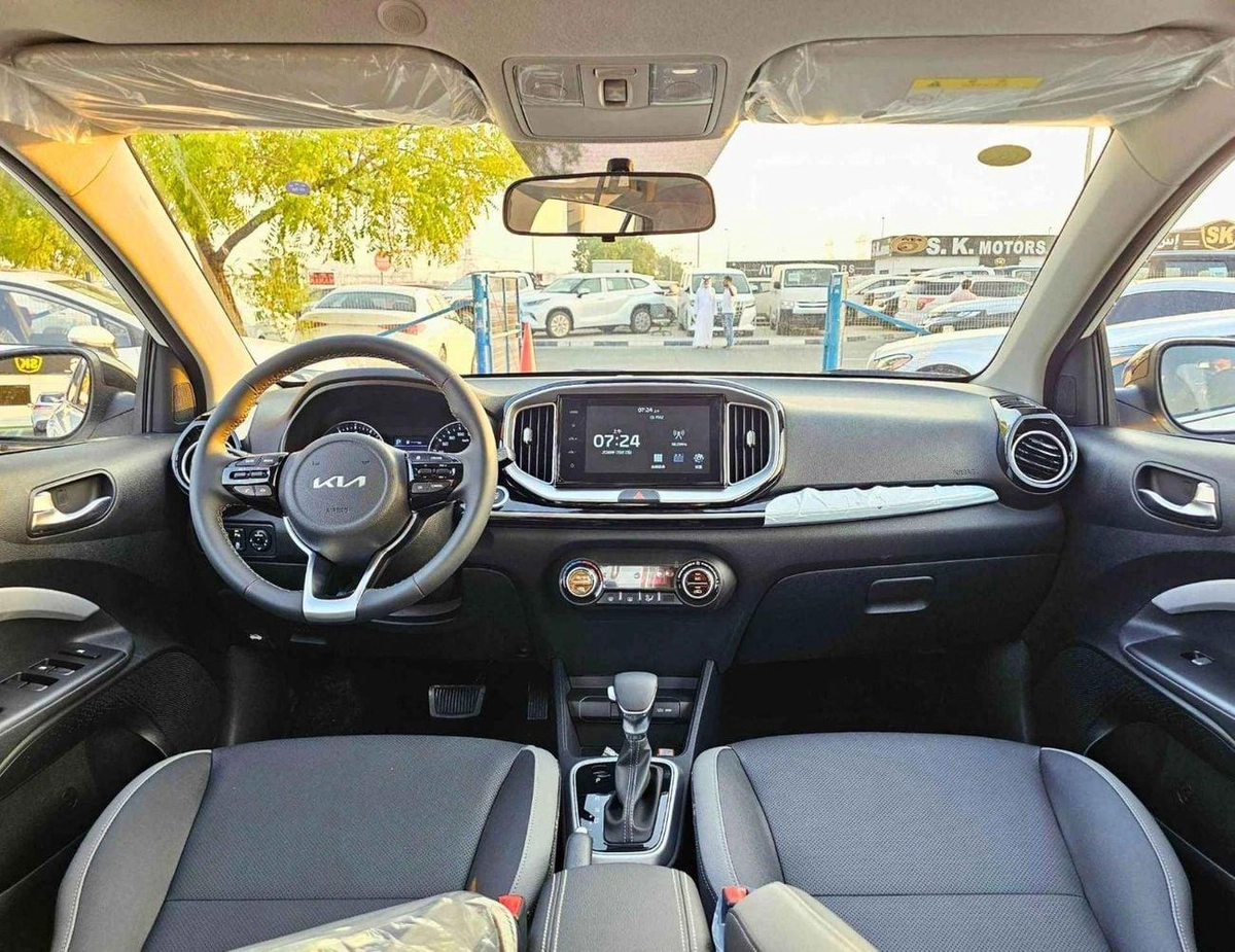 Kia KX1 DUAL TONE | 1.4L V4 PETROL | CVT WITH SUNROOF | PUSH START | DVD CAMERA | CODE # KX1FT-3-0
