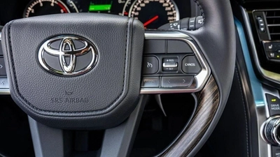 Toyota Land Cruiser VXR 3.3L-14