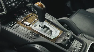 Porsche Cayenne S 2015 GCC Specs-14