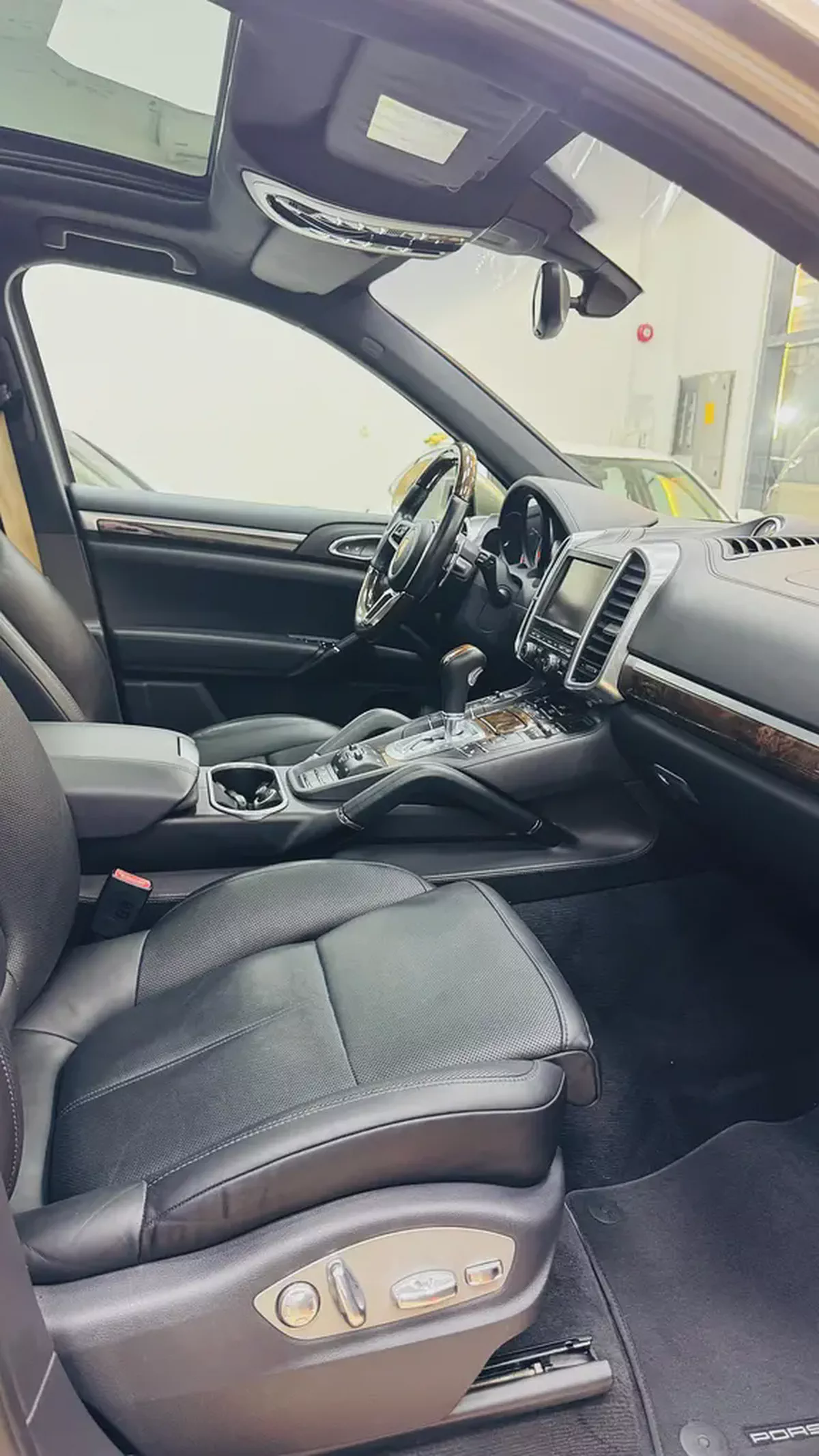 Porsche Cayenne S 2015 GCC Specs-13-13