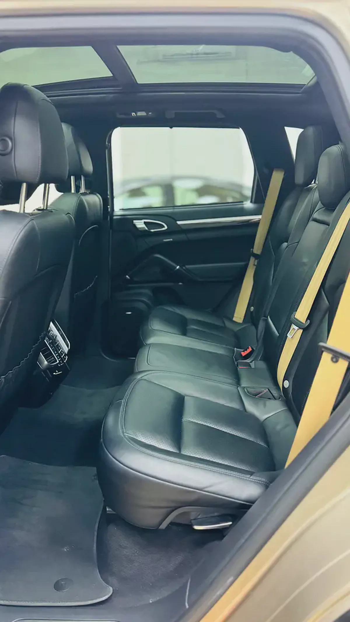 Porsche Cayenne S 2015 GCC Specs-19-19