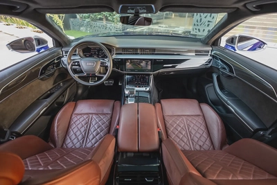 Audi S8 2020-13