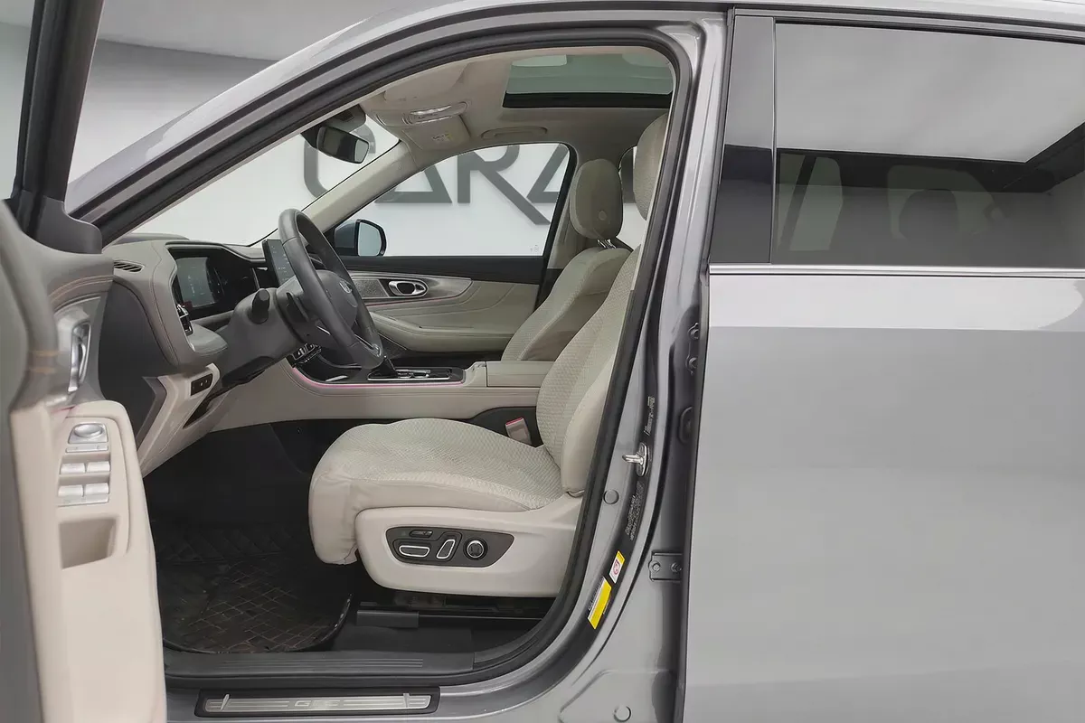 GAC GS8 GX 2023 | 2.0L Turbocharged Engine | AED 960 / Monthly-9-9