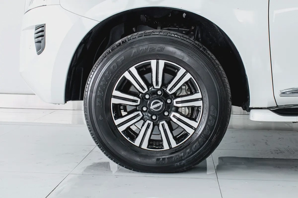 1 YR WARRANTY | GCC | 4.0L | AED 2500 PM