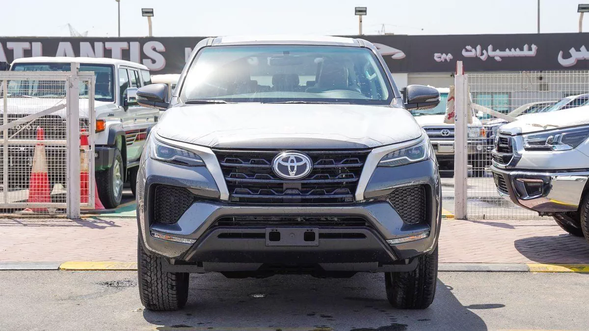 Toyota Fortuner EXR-1-0