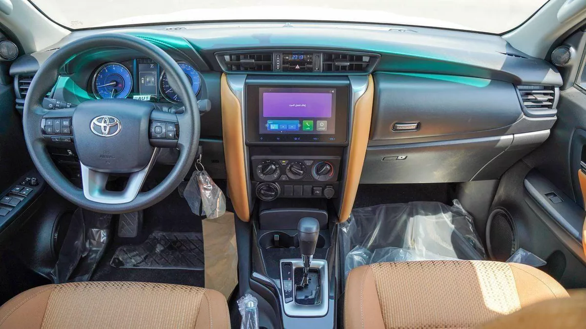 Toyota Fortuner EXR-7-0