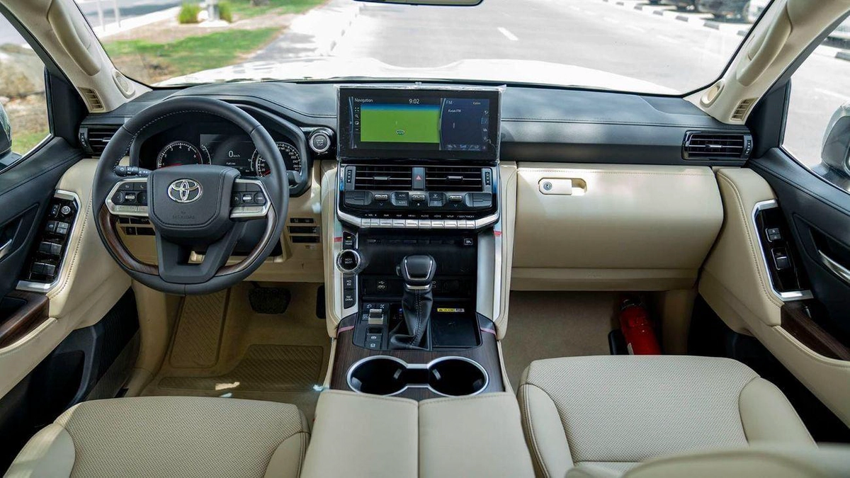 Toyota Land Cruiser VX 3.5L-6-6