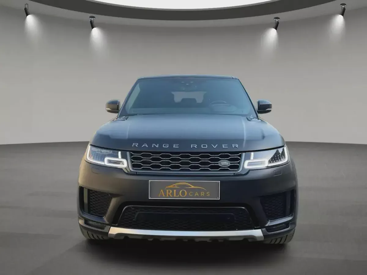 Range Rover Sport HSE Dynamic - Matte Black - Excellent Condition-1-1
