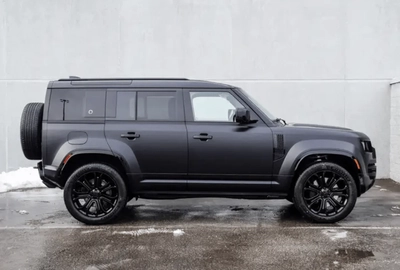 Land Rover Defender OCTA P635 Brand New V8 Export Offer-6