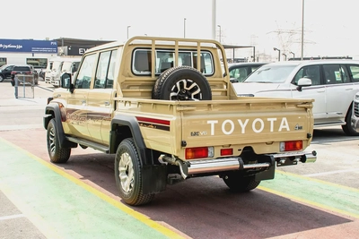 2026 Toyota Land Cruiser 79 4.0L LC 79 LX Pick-up GCC Specs-14