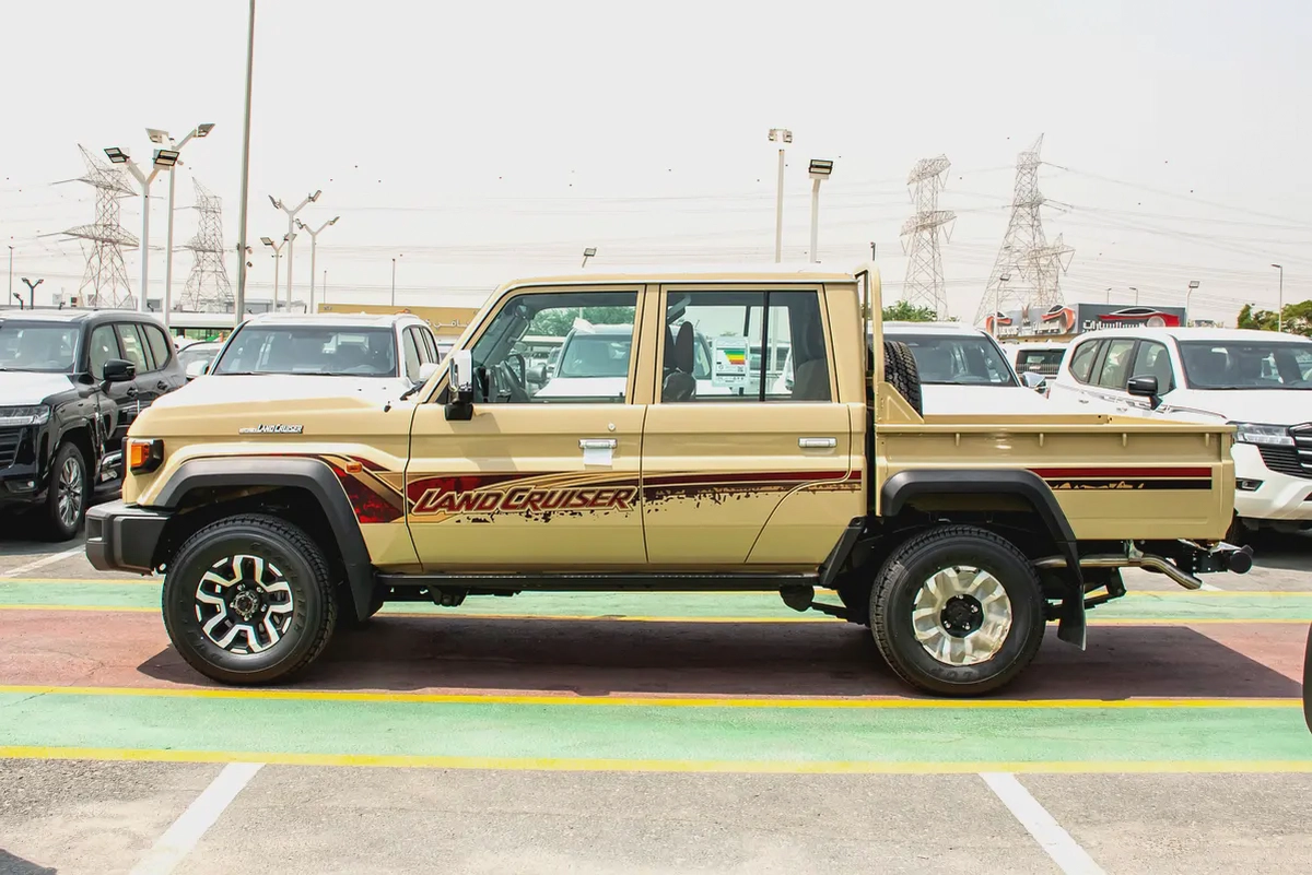 2026 Toyota Land Cruiser 79 4.0L LC 79 LX Pick-up GCC Specs-17-17