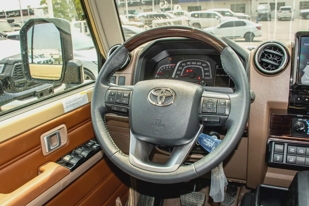 2026 Toyota Land Cruiser 79 4.0L LC 79 LX Pick-up GCC Specs-3-3