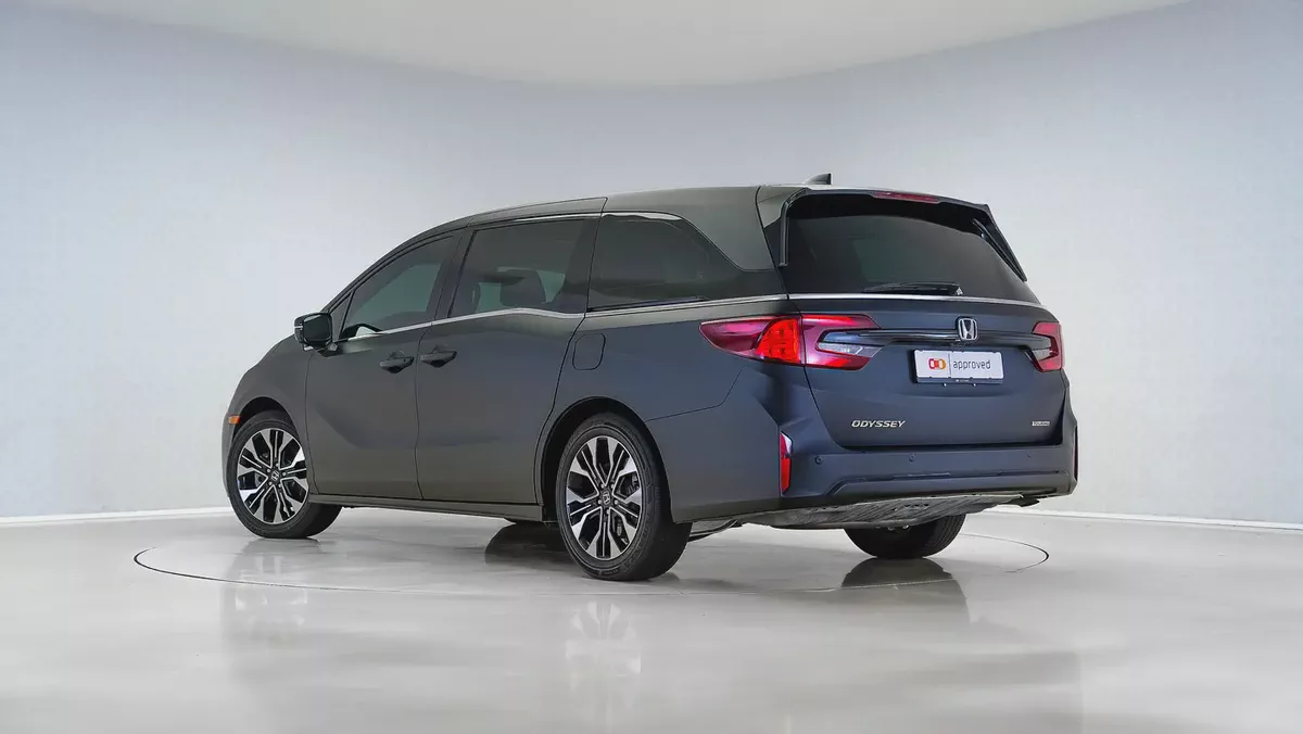 2025 | Honda Odyssey Touring | GCC Specs | Honda Warranty Feb 2030 & Service Feb 2027-1-1