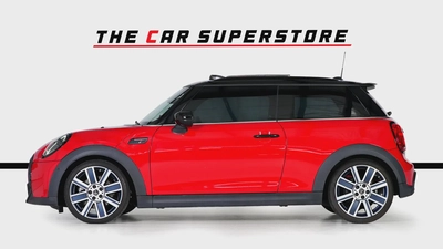 Mini Cooper S -GCC-Agency Warranty  Service valid till December 2027-4