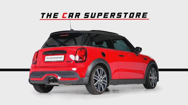 Mini Cooper S -GCC-Agency Warranty  Service valid till December 2027