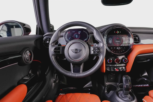 Mini Cooper S -GCC-Agency Warranty  Service valid till December 2027