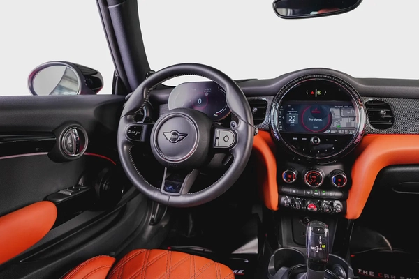 Mini Cooper S -GCC-Agency Warranty  Service valid till December 2027