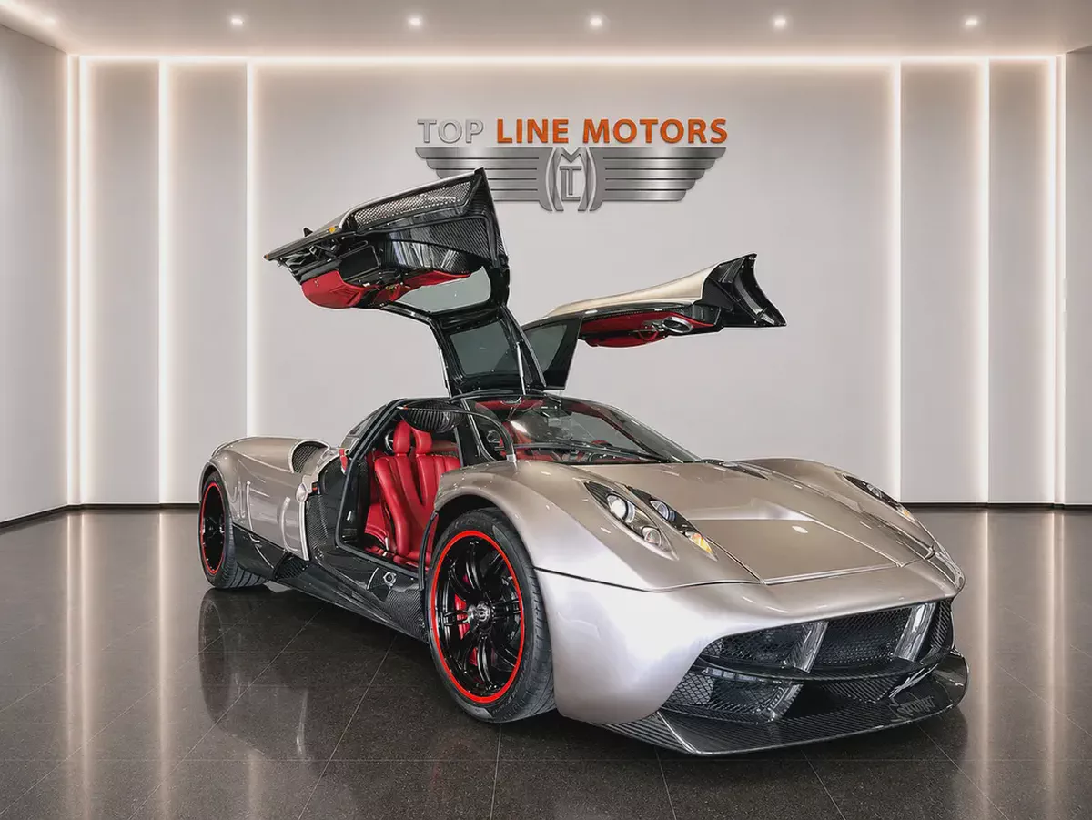 Pagani Huayra, GCC, 1 of 100 in the world, amazing specs, beautiful color combination, New tyres.-1-1