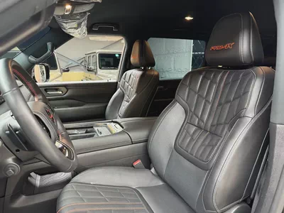 2025 Nissan Armada Platinum - American Specs - Pristine Condition-17