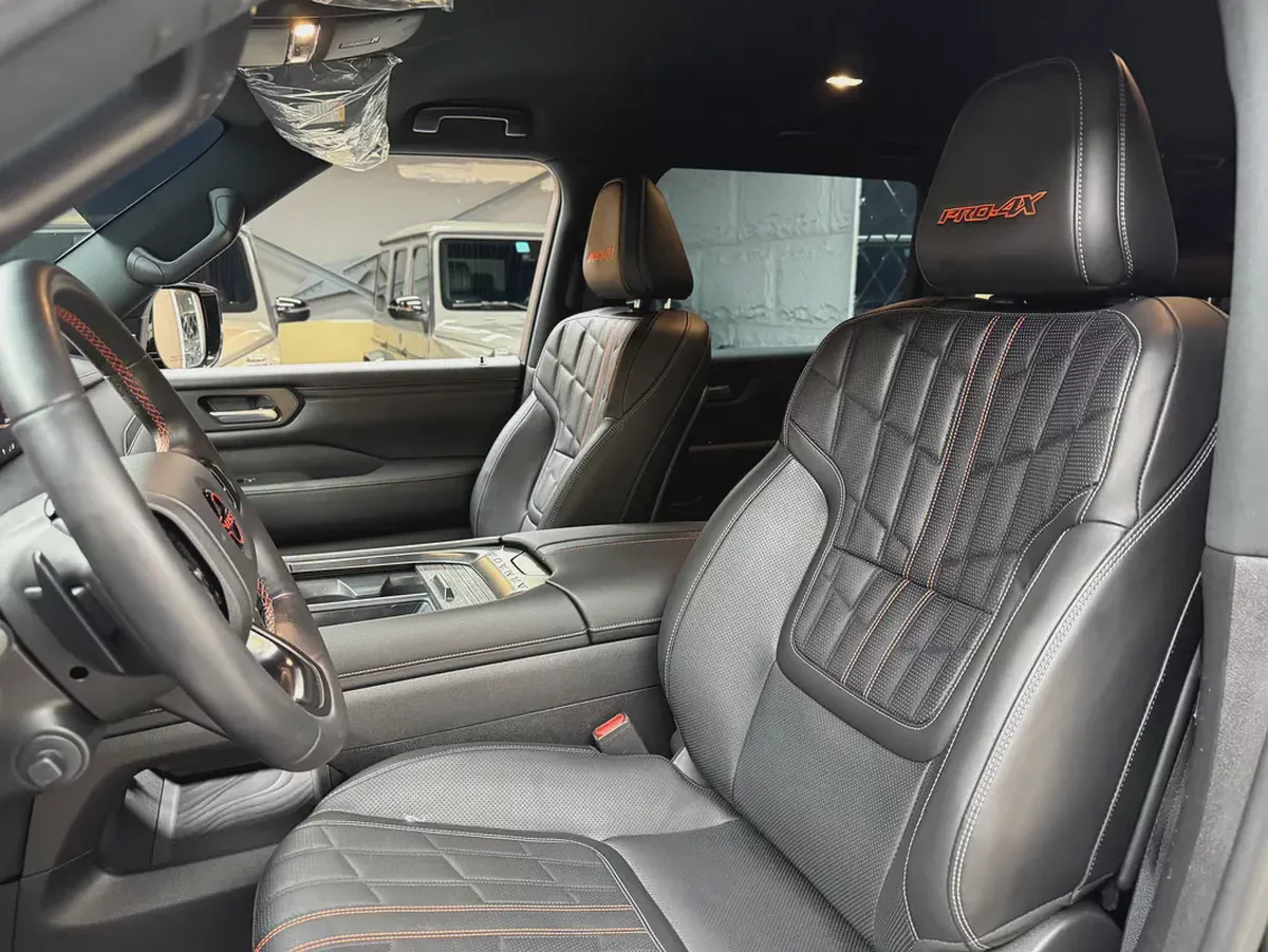 2025 Nissan Armada Platinum - American Specs - Pristine Condition-17-17