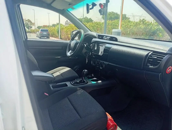 Automatic Gear Toyota Hilux 4x2 Double Cab 2020 GCC Specs