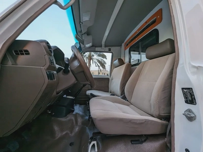 TOYOTA LAND CRUISER 2019 LC78 AMBULANCE GCC IN EXCELLENT CONDITION-7