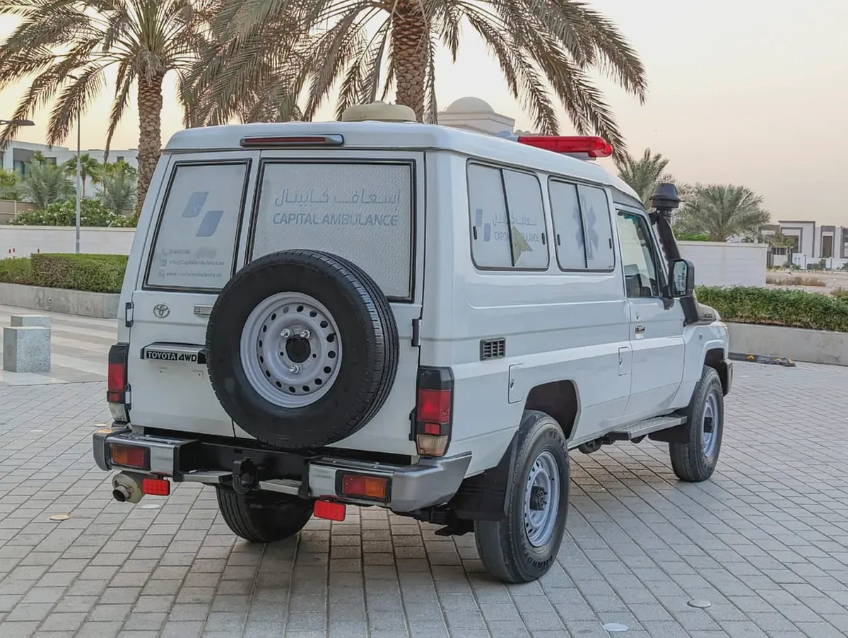 TOYOTA LAND CRUISER 2019 LC78 AMBULANCE GCC IN EXCELLENT CONDITION