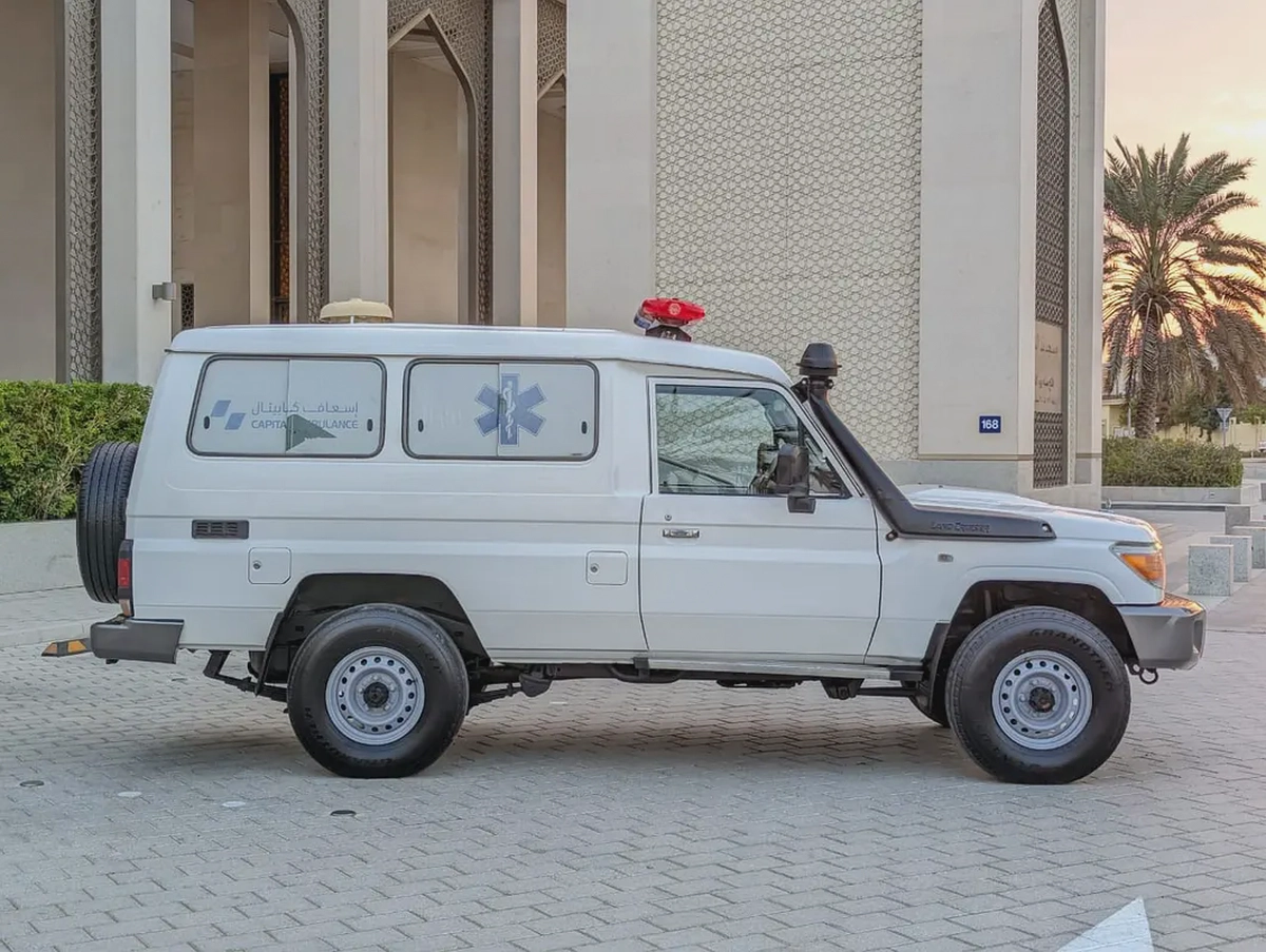 TOYOTA LAND CRUISER 2019 LC78 AMBULANCE GCC IN EXCELLENT CONDITION