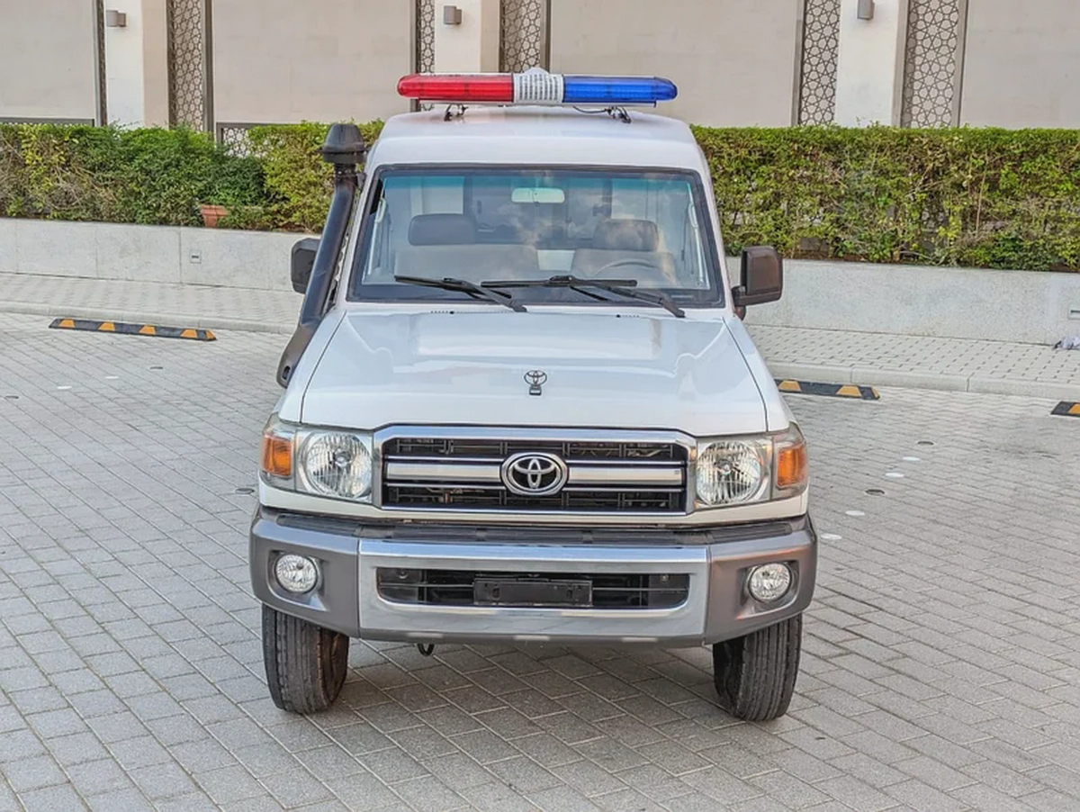 TOYOTA LAND CRUISER 2019 LC78 AMBULANCE GCC IN EXCELLENT CONDITION