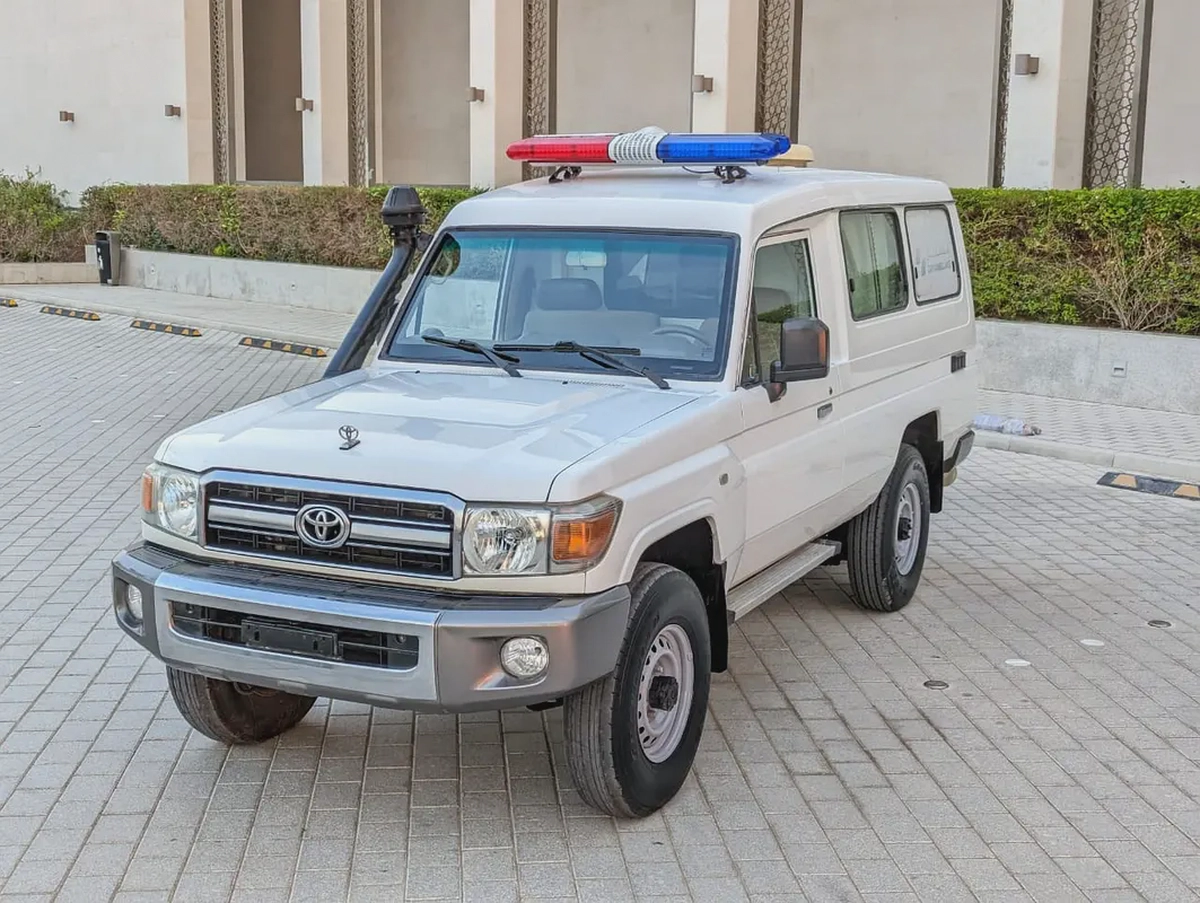 TOYOTA LAND CRUISER 2019 LC78 AMBULANCE GCC IN EXCELLENT CONDITION