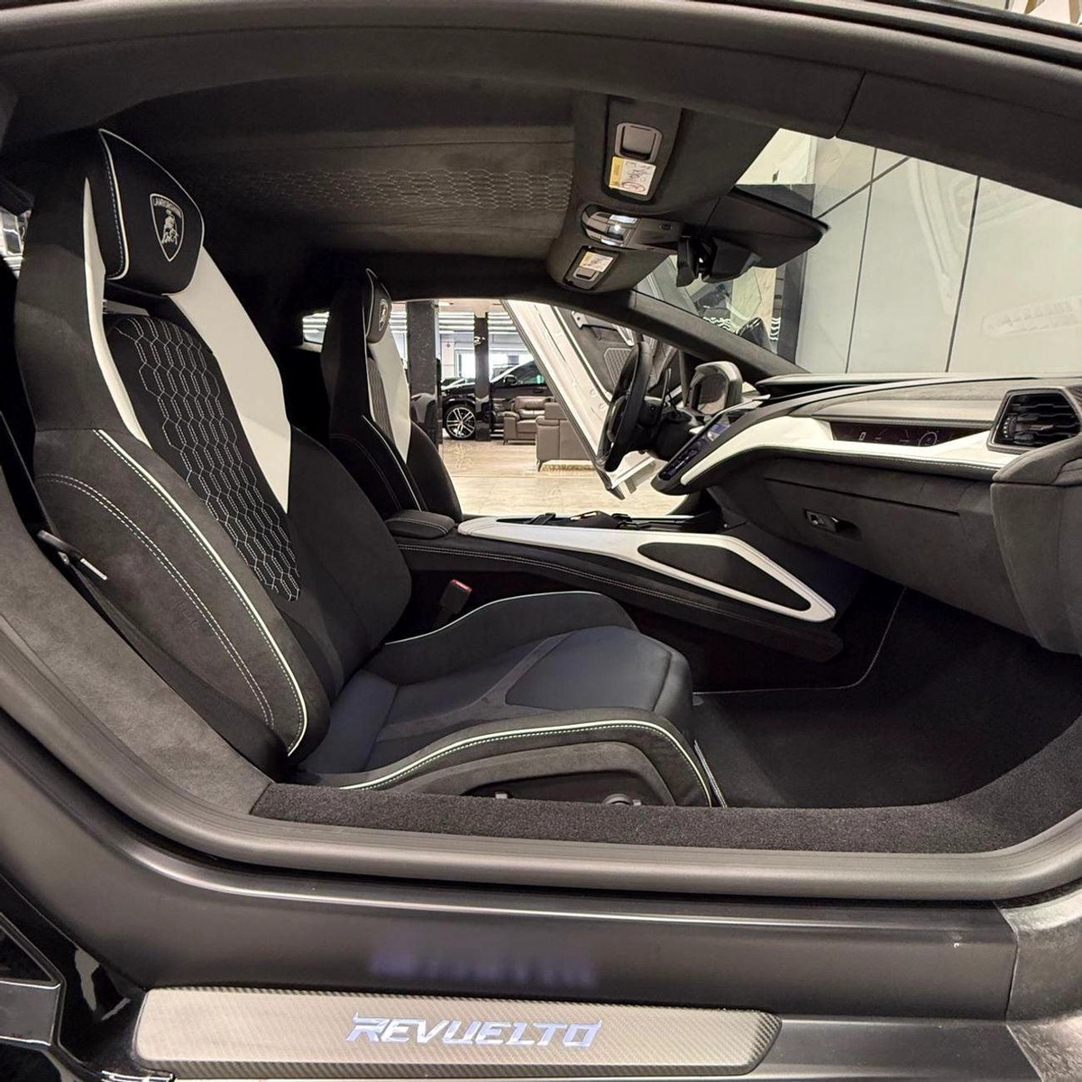 Lamborghini Revuelto STD 6.5L V12 Hybrid 6.5L | Brand New | Japanese Specs | V12 Hybrid Masterpiece-18-18