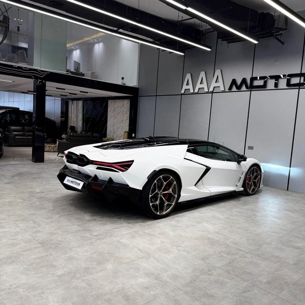 Lamborghini Revuelto STD 6.5L V12 Hybrid 6.5L | Brand New | Japanese Specs | V12 Hybrid Masterpiece