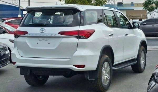 Toyota Fortuner Toyota Fortuner 2.7L petrol Full Option 4x4 2024