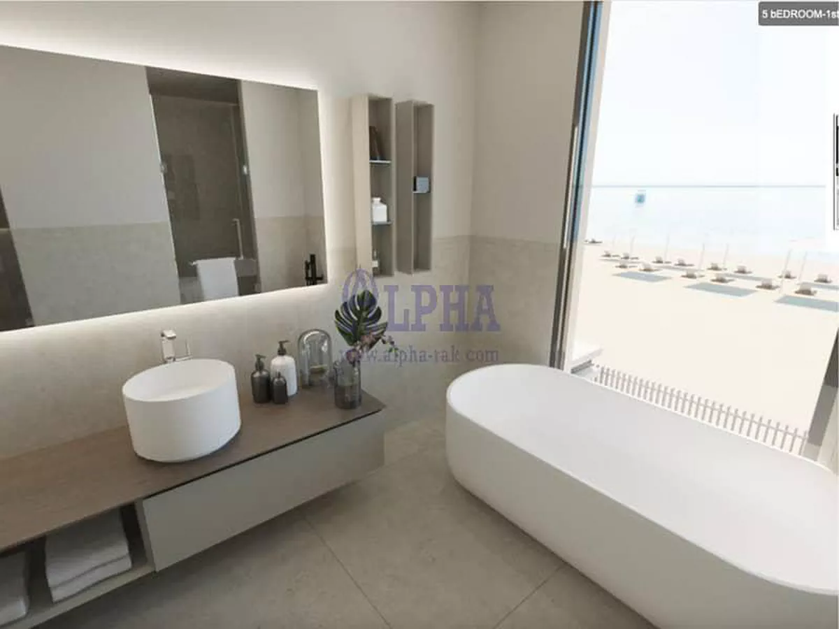 | Beach Front| 5 Bedroom with Private beach Access-5-5