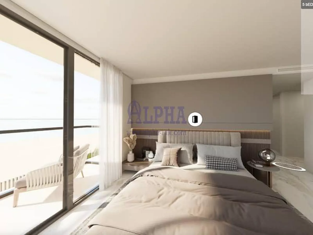| Beach Front| 5 Bedroom with Private beach Access-7-7