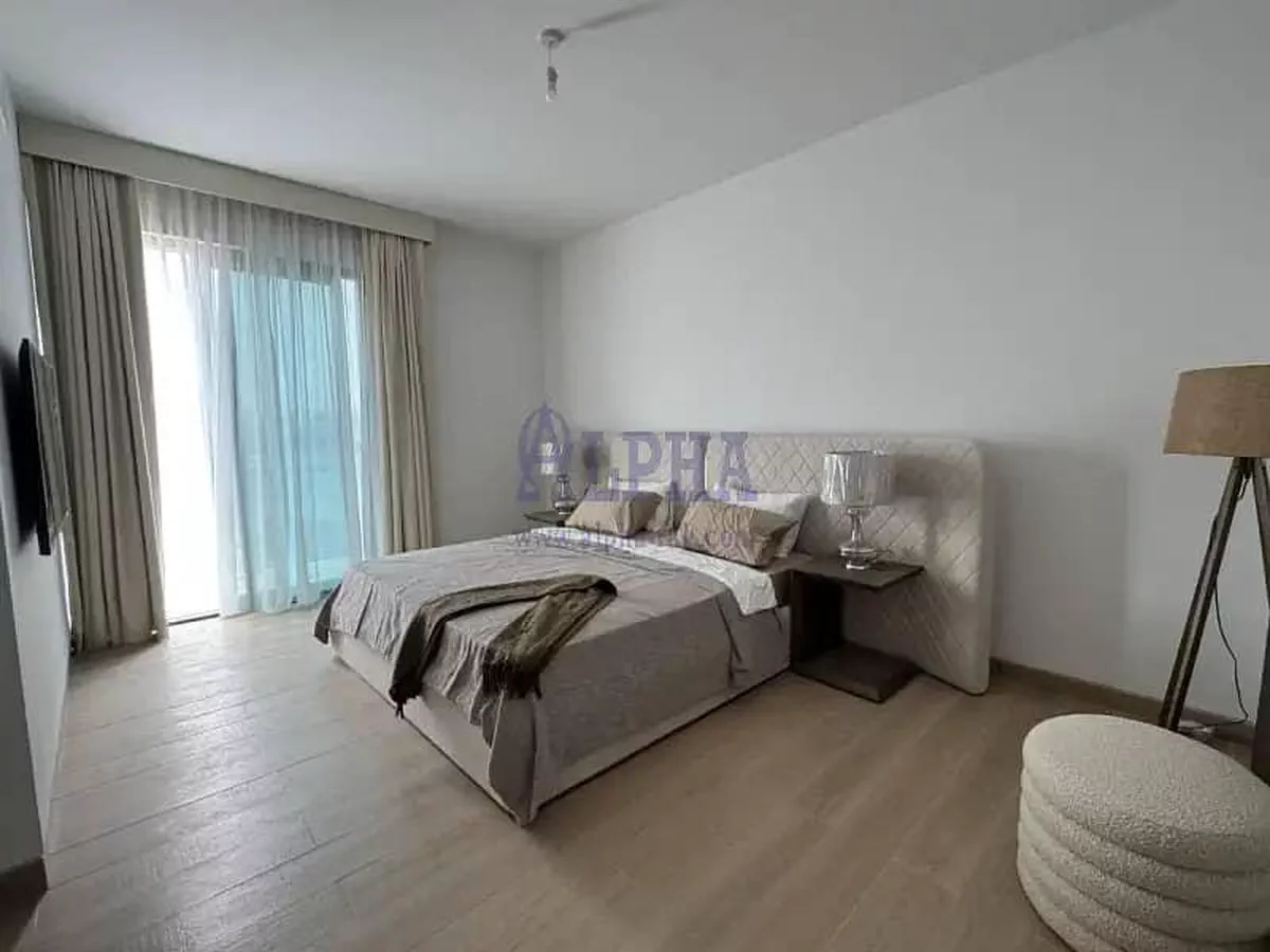 | Beach Front| 5 Bedroom with Private beach Access-6-6